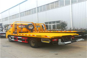 德州附近拖车救援搭电