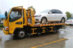 德州附近拖车救援24小时服务热线